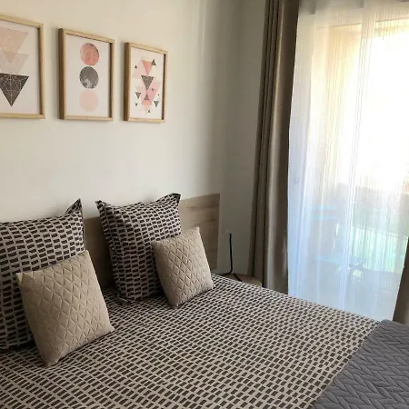 Aix Homes Apartment *